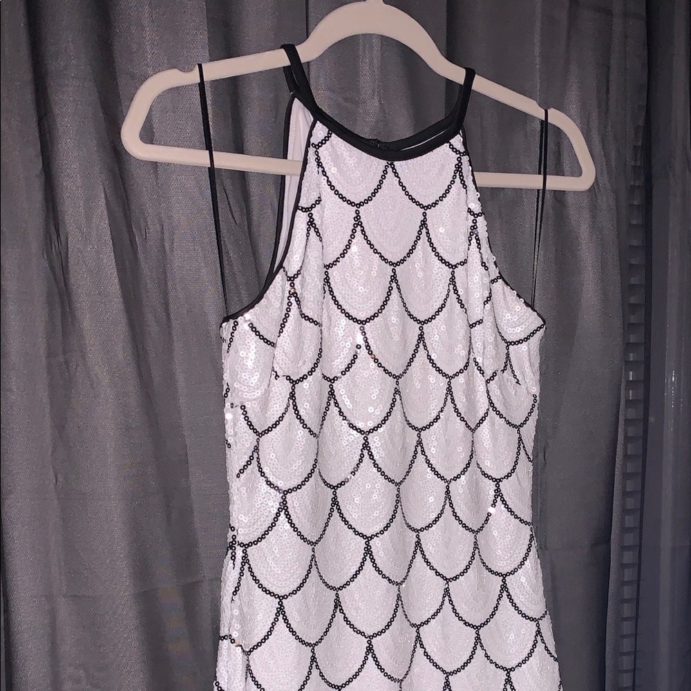 Cache White Sequin Formal Dress